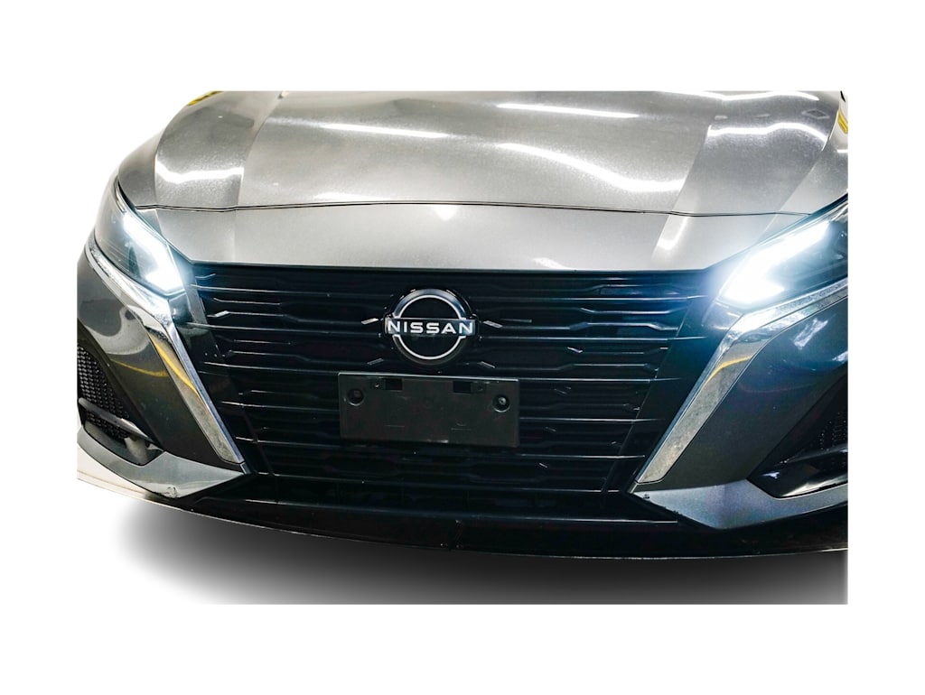 Thumbnail: 2024 Nissan Altima - 20