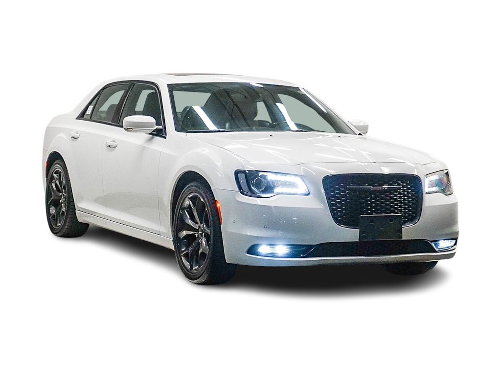 Thumbnail: 2022 Chrysler 300 - 16