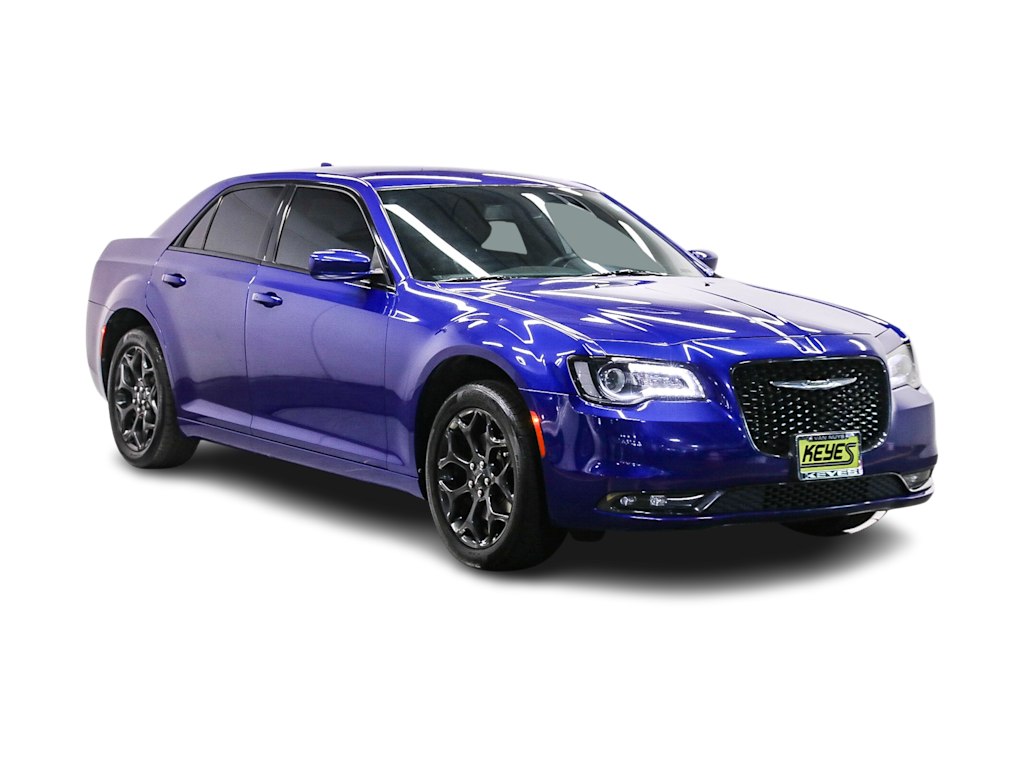 2019 Chrysler 300 S 19