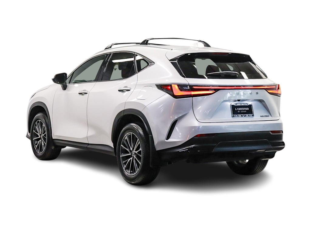 Thumbnail: 2025 Lexus ES - 3