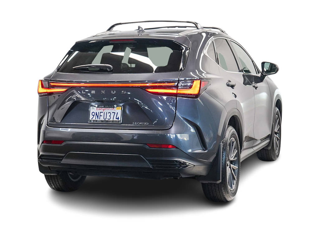 Thumbnail: 2025 Lexus ES - 16