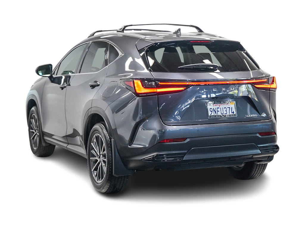 Thumbnail: 2025 Lexus ES - 3