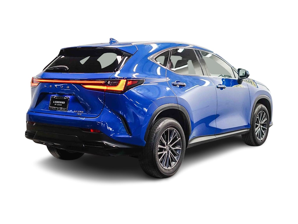 Thumbnail: 2024 Lexus ES - 18