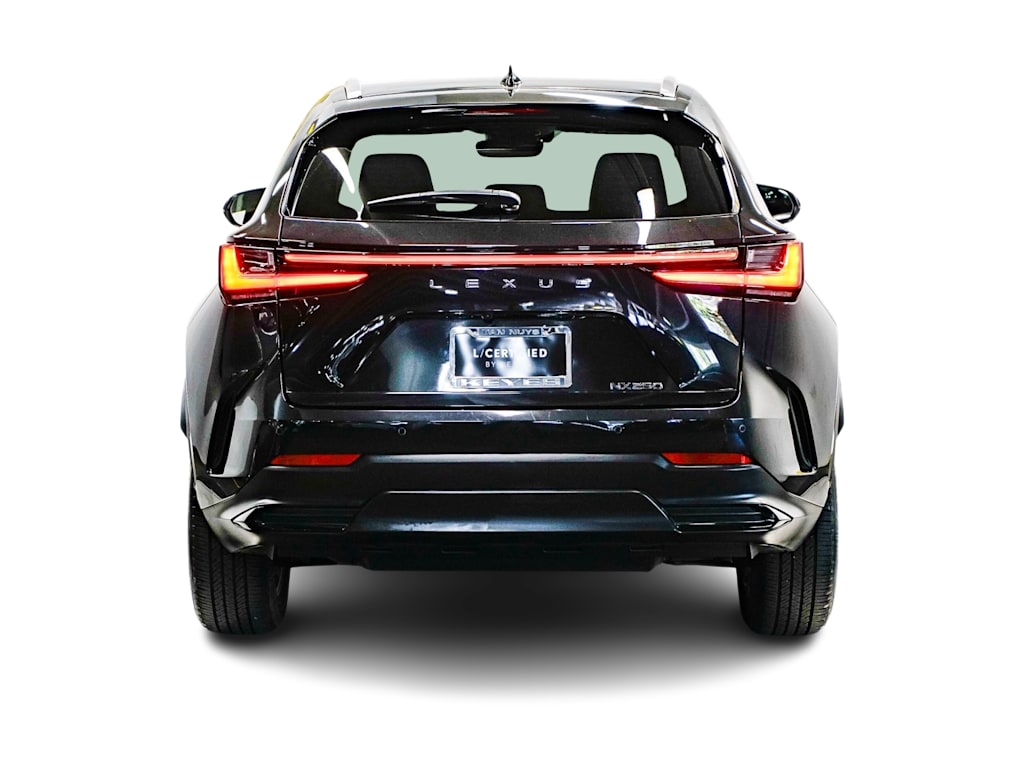 Thumbnail: 2025 Lexus ES - 4