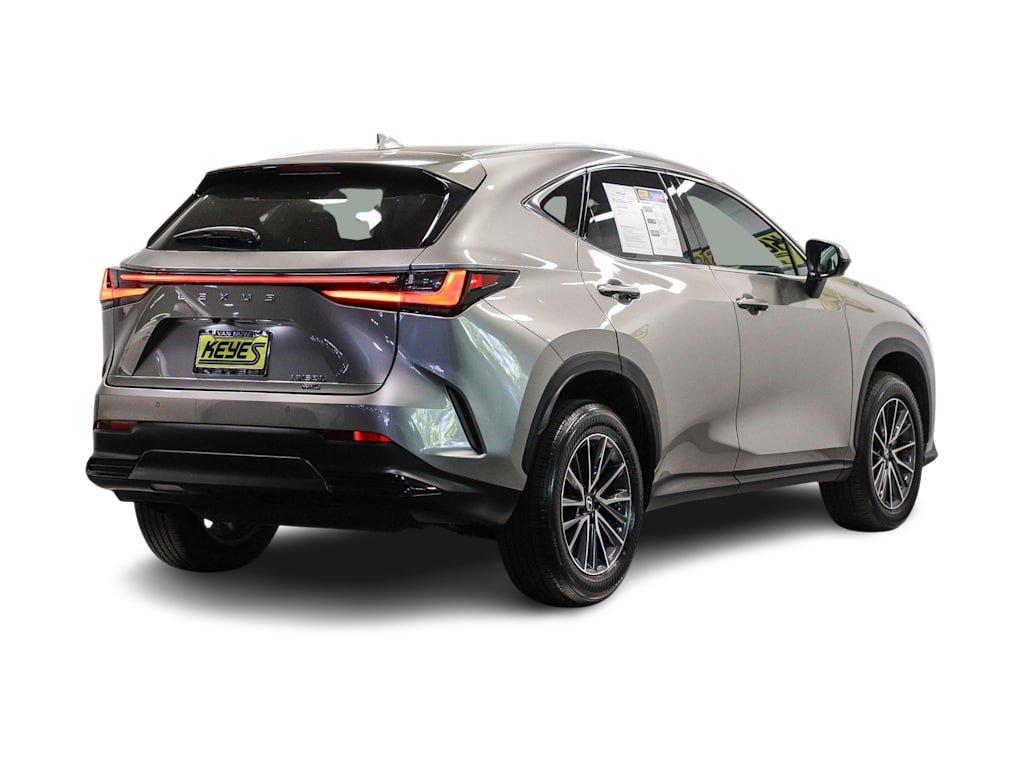 Thumbnail: 2026 Lexus ES - 16