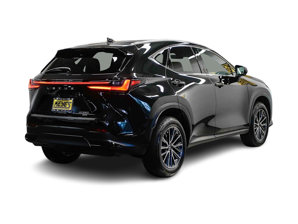 Thumbnail: 2025 Lexus ES - 17