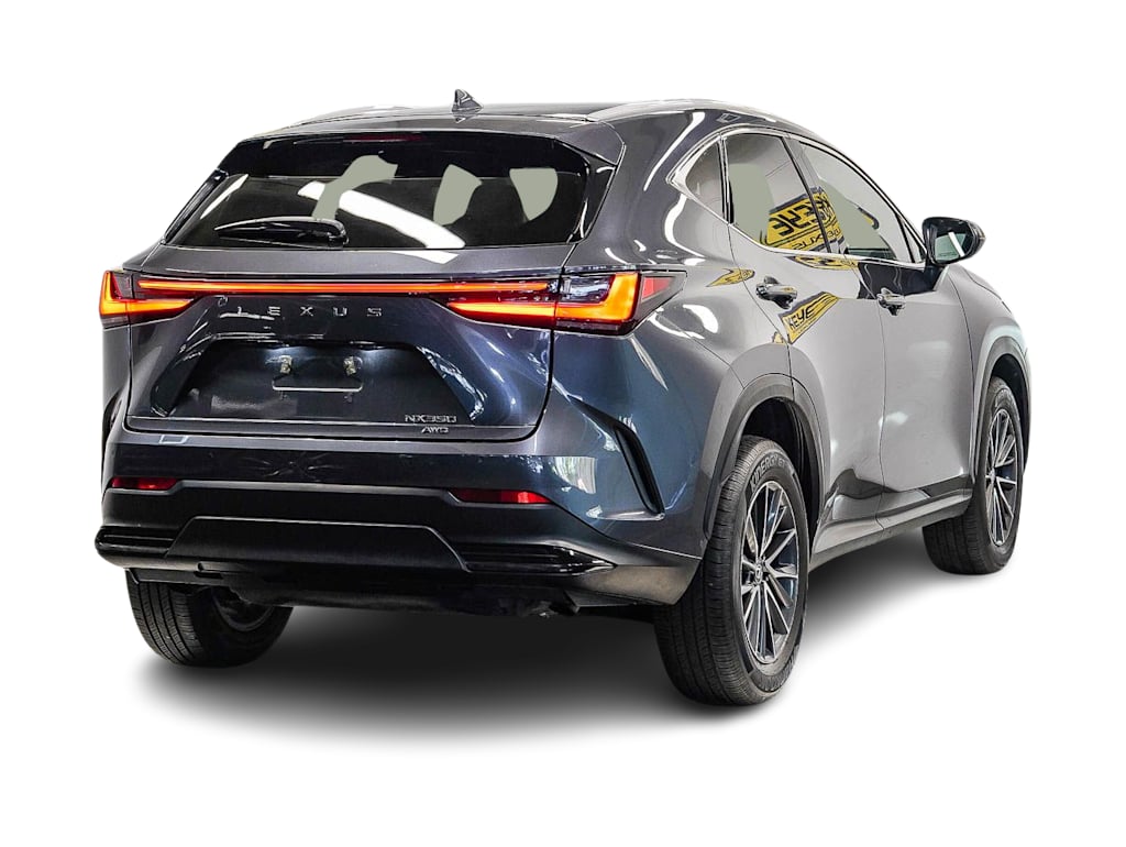 Thumbnail: 2024 Lexus ES - 17