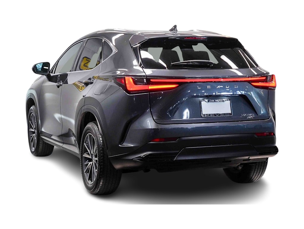 Thumbnail: 2024 Lexus ES - 3
