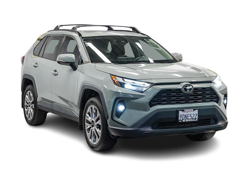 Thumbnail: 2022 Toyota RAV4 - 20