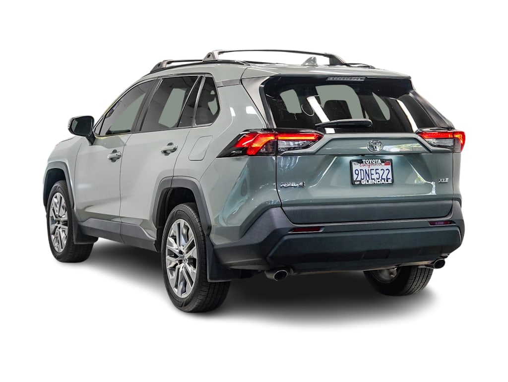 Thumbnail: 2022 Toyota RAV4 - 3