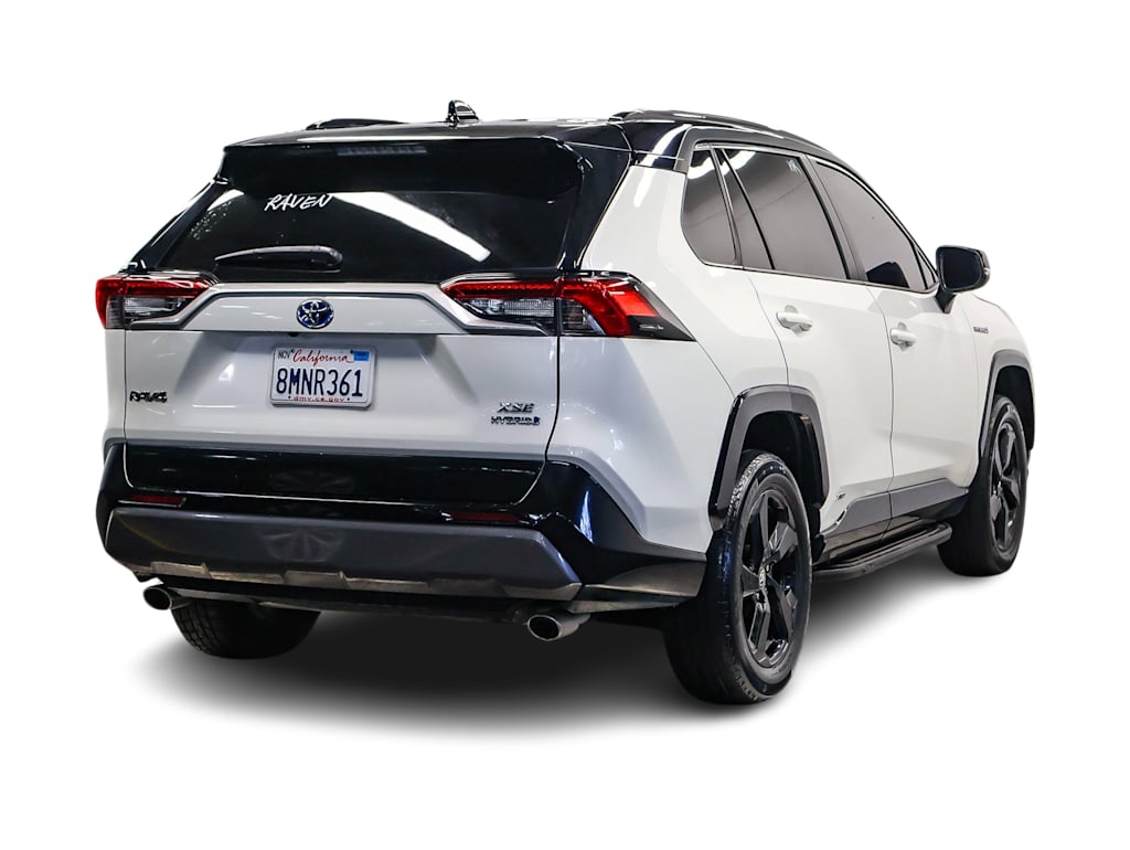 2020 Toyota RAV4 XSE 18