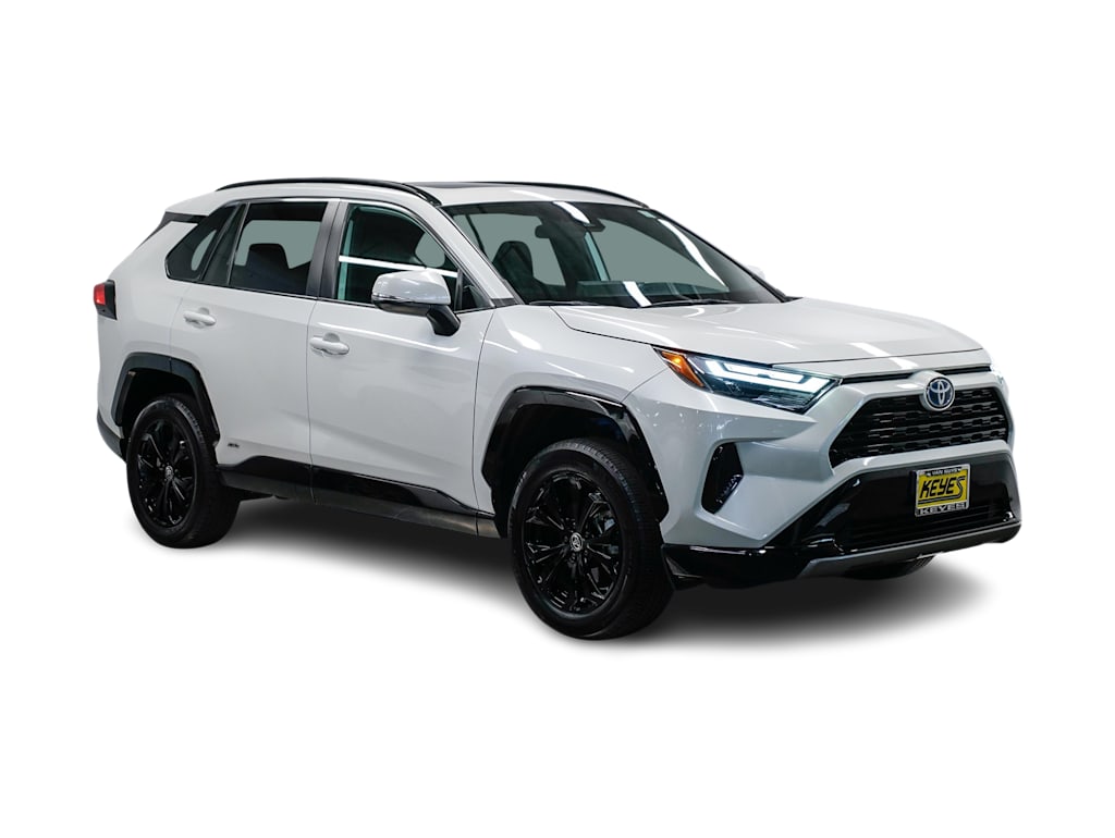 Thumbnail: 2022 Toyota RAV4 - 20