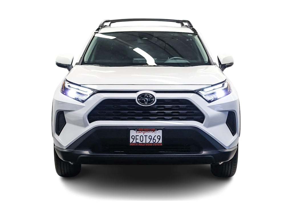 2023 Toyota RAV4 XLE 19