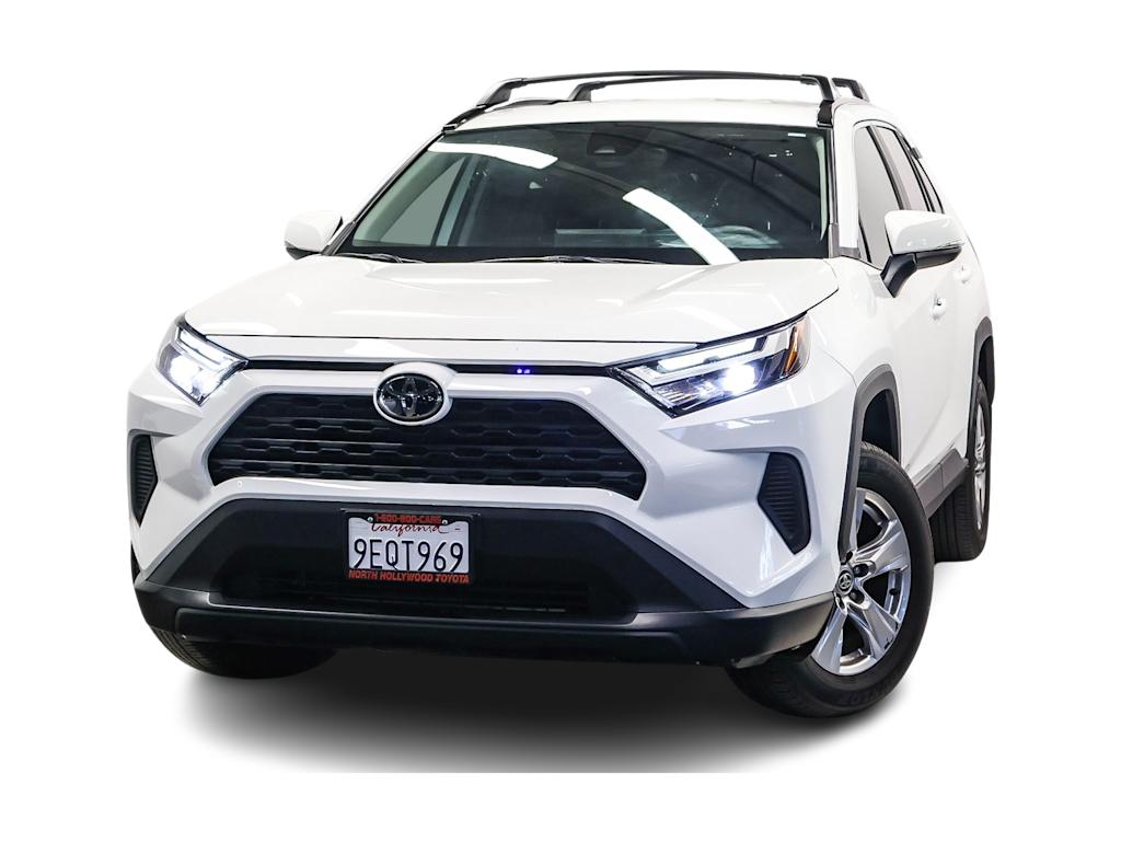 2023 Toyota RAV4 XLE 5