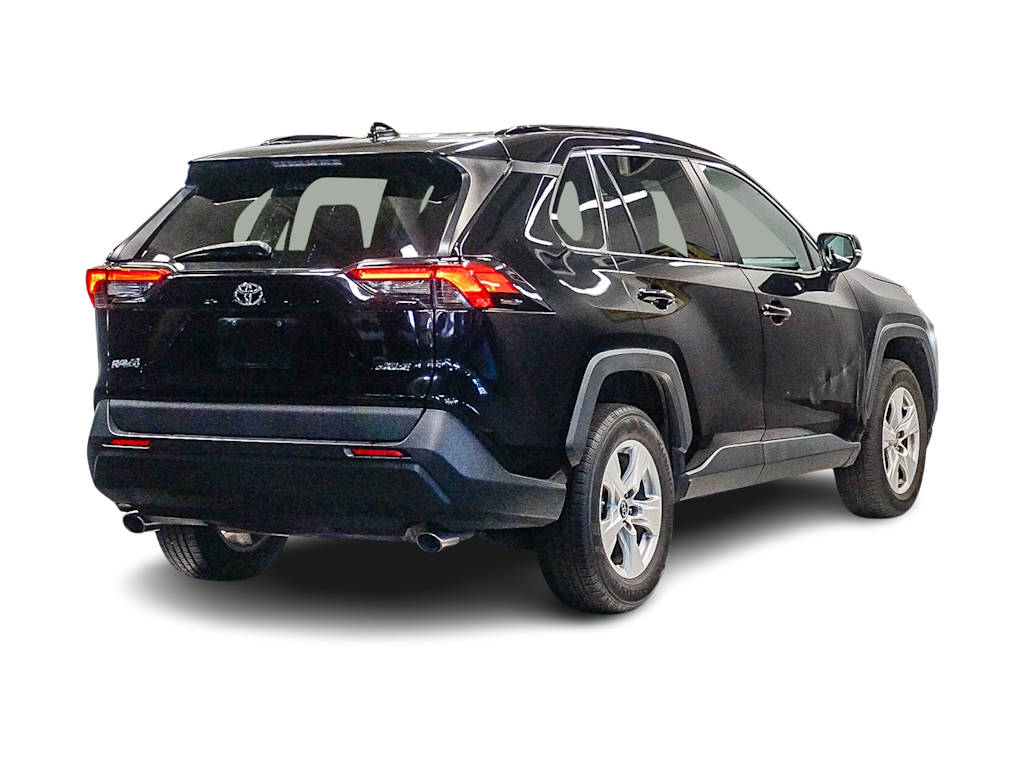 Thumbnail: 2020 Toyota RAV4 - 18
