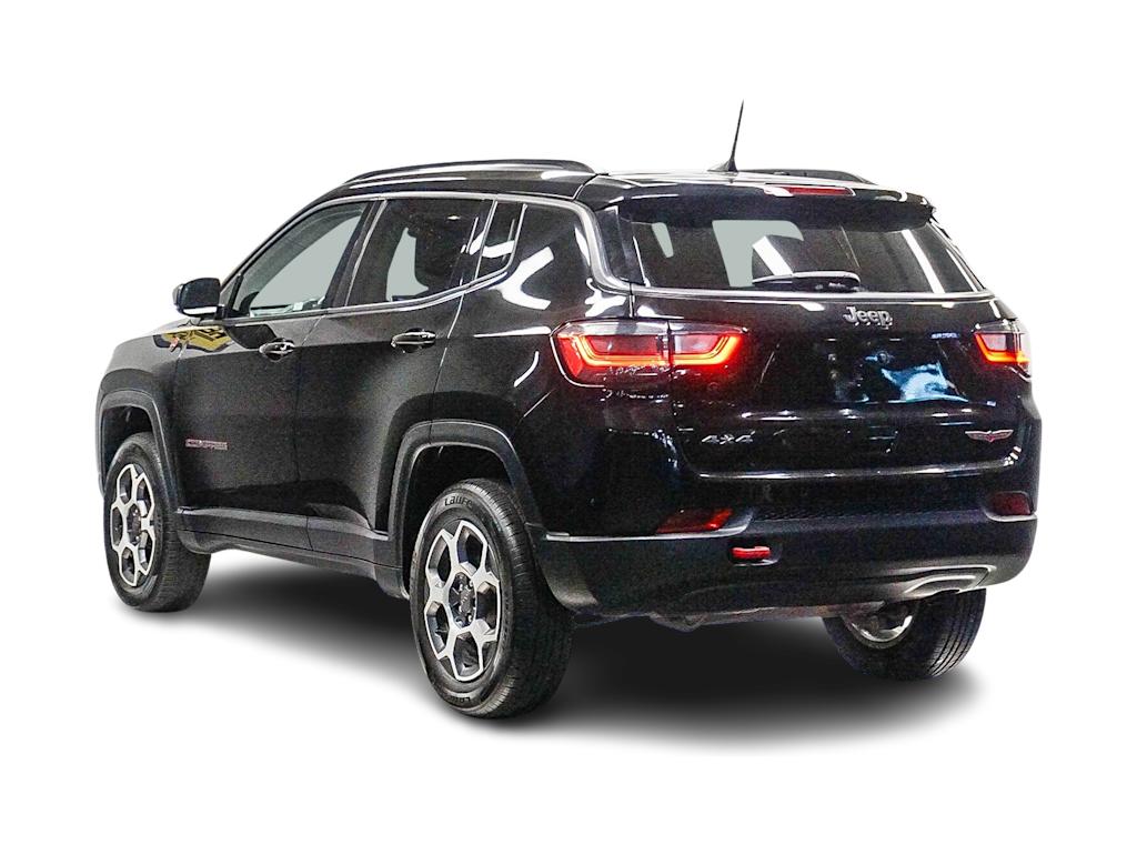Thumbnail: 2022 Jeep Compass - 3