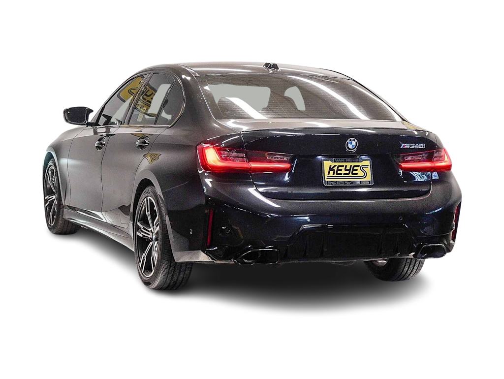 Thumbnail: 2023 BMW 3 Series - 3