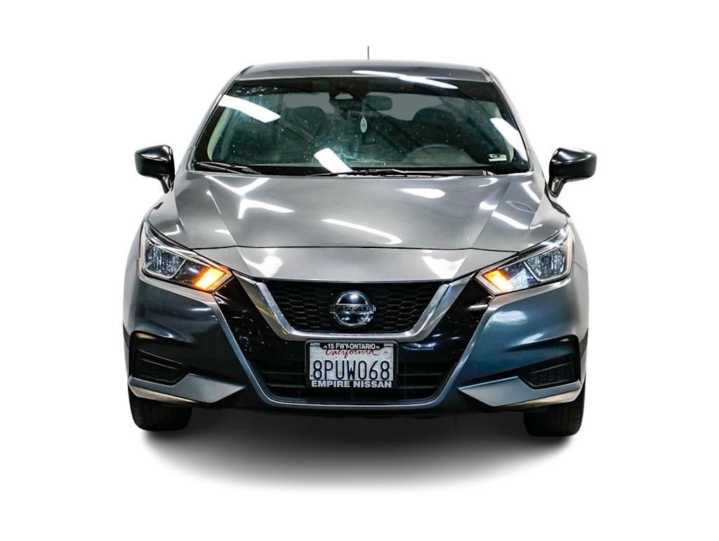2020 Nissan Versa S 18