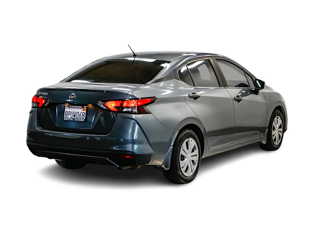 2020 Nissan Versa S 16