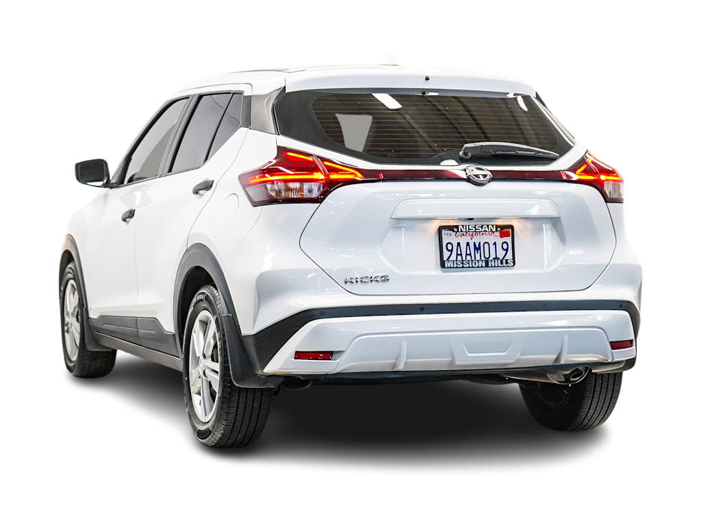 2022 Nissan Kicks S 3