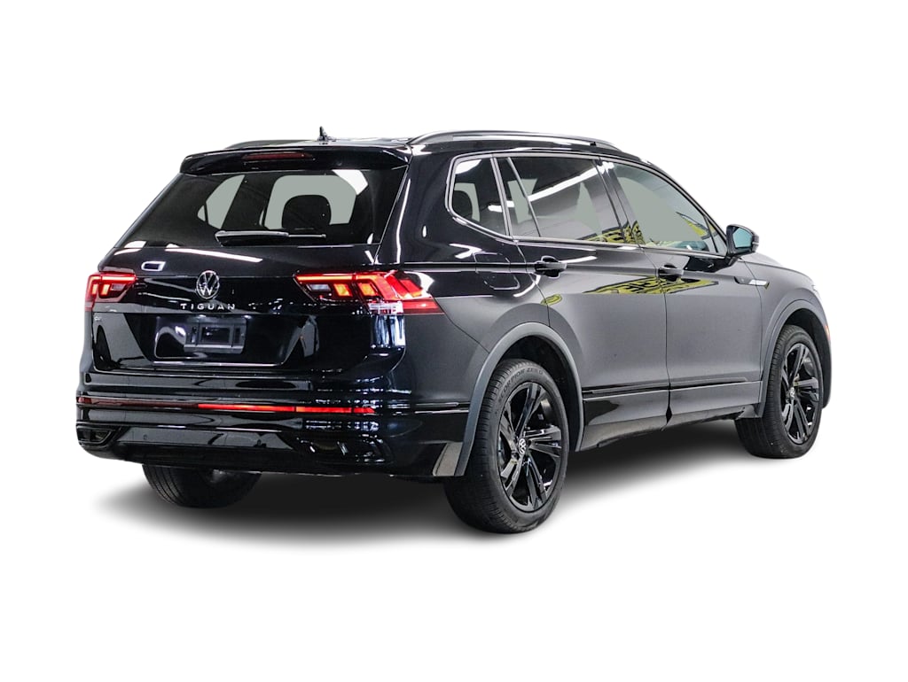 Thumbnail: 2023 Volkswagen Tiguan - 19