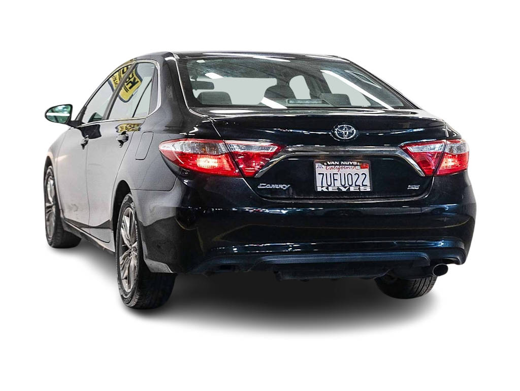 Thumbnail: 2016 Toyota Camry - 3
