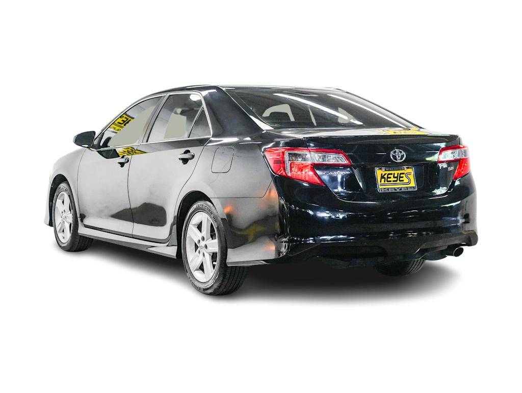 Thumbnail: 2013 Toyota Camry - 3