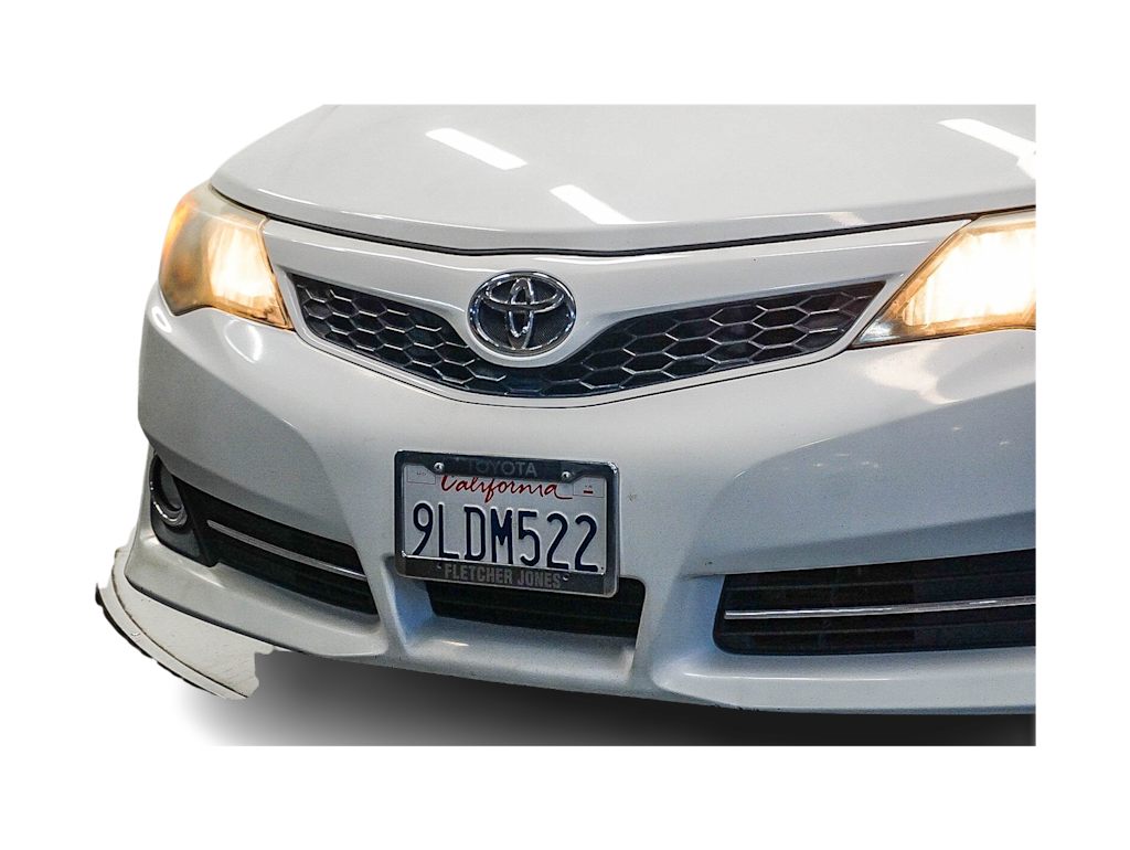 Thumbnail: 2014 Toyota Camry - 21