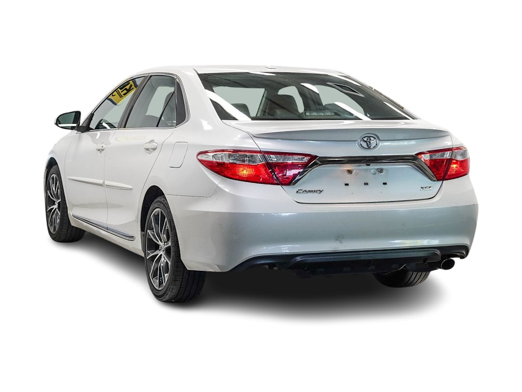 Thumbnail: 2016 Toyota Camry - 3