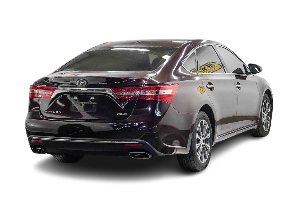 Thumbnail: 2016 Toyota Avalon - 19