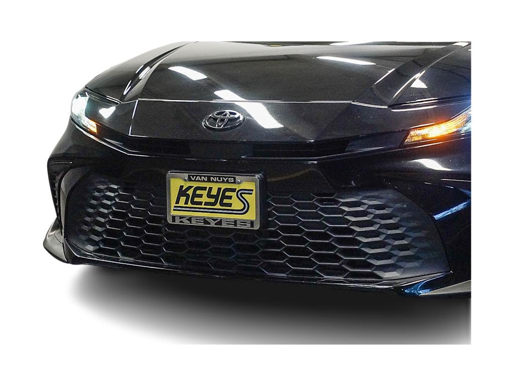 Thumbnail: 2025 Toyota Camry - 22