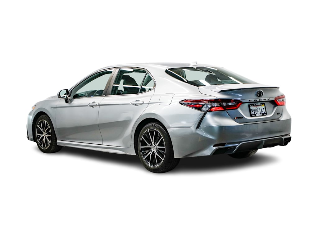 2021 Toyota Camry SE 3