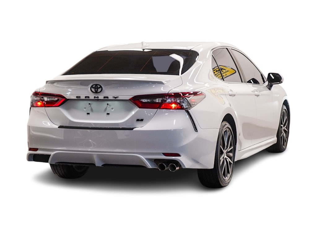 Thumbnail: 2024 Toyota Camry - 16
