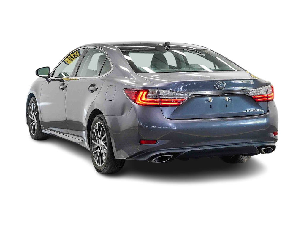 Thumbnail: 2017 Lexus ES - 3