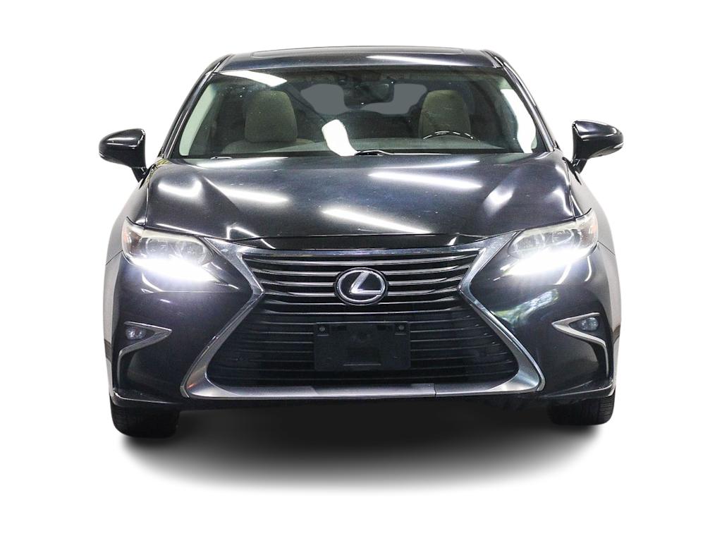 Thumbnail: 2016 Lexus ES - 18