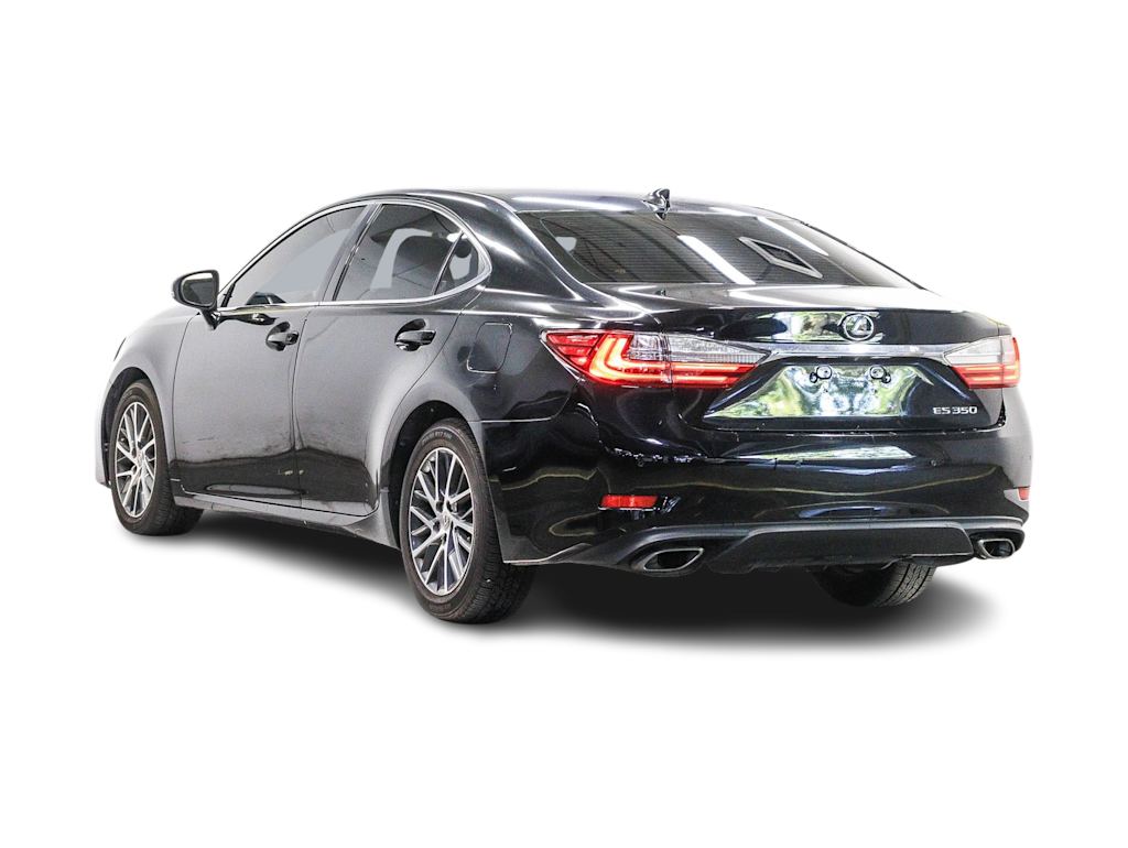 Thumbnail: 2016 Lexus ES - 3