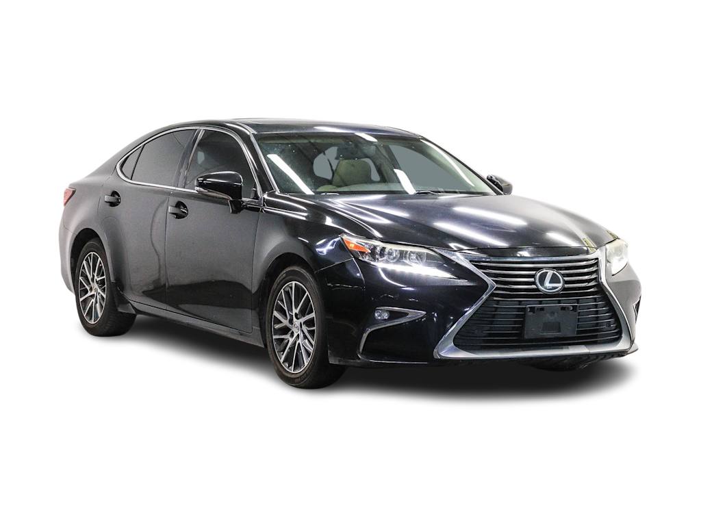 Thumbnail: 2016 Lexus ES - 17