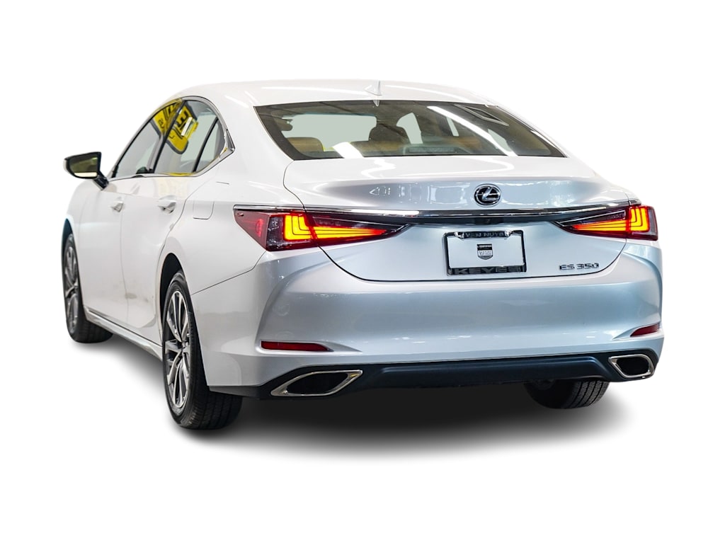 Thumbnail: 2025 Lexus ES - 3