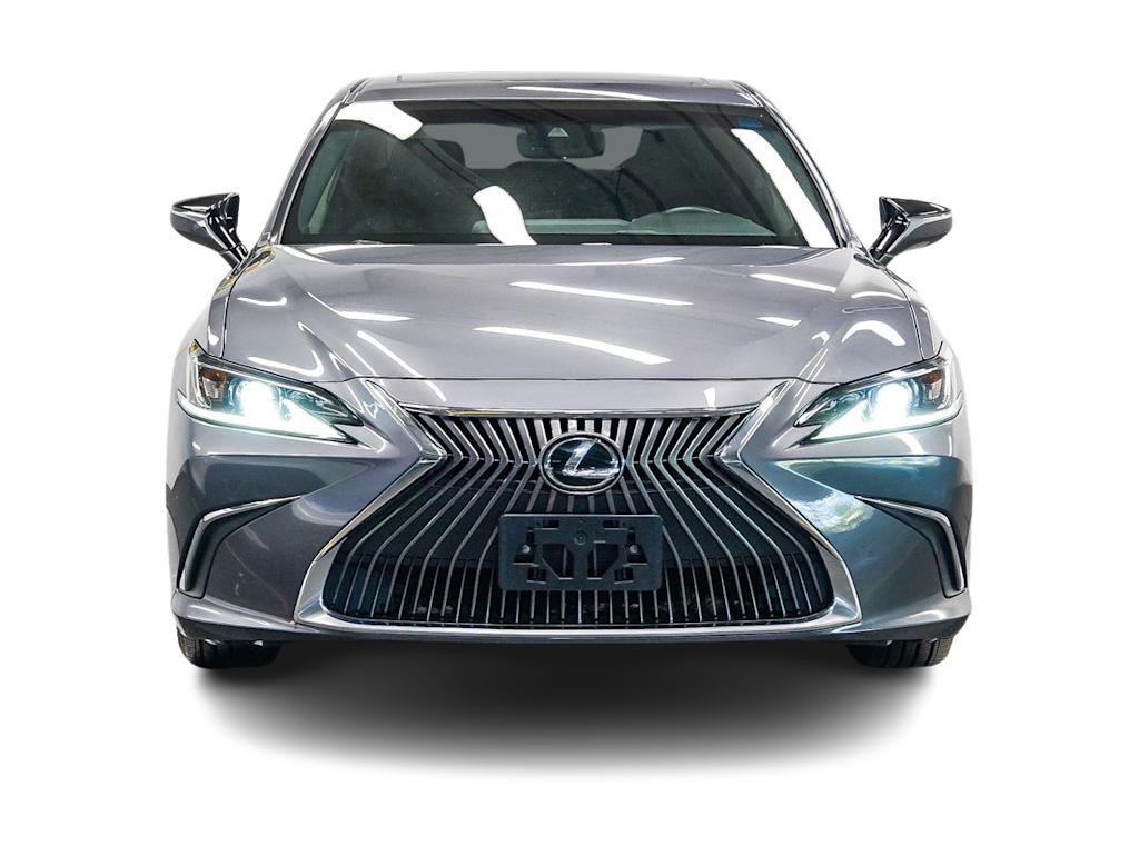 Thumbnail: 2021 Lexus ES - 20