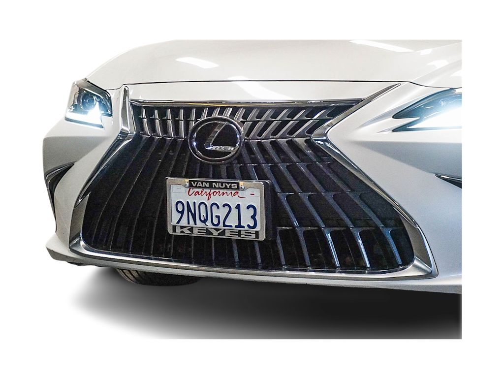 Thumbnail: 2023 Lexus ES - 20