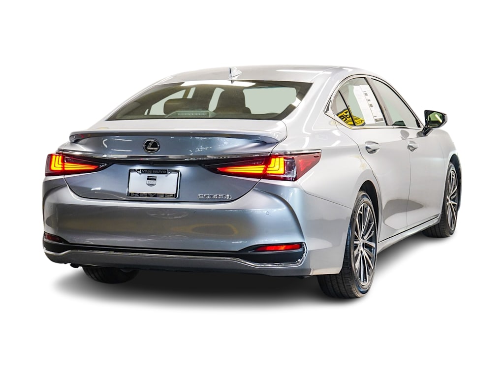 Thumbnail: 2025 Lexus ES - 19