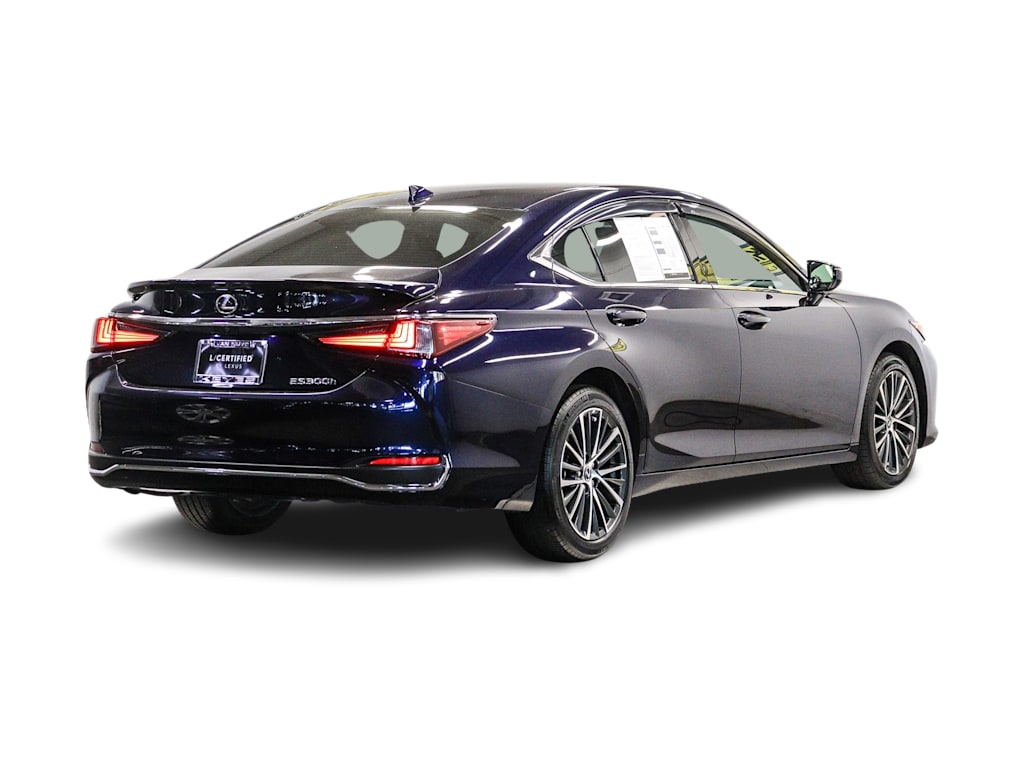 Thumbnail: 2025 Lexus ES - 17