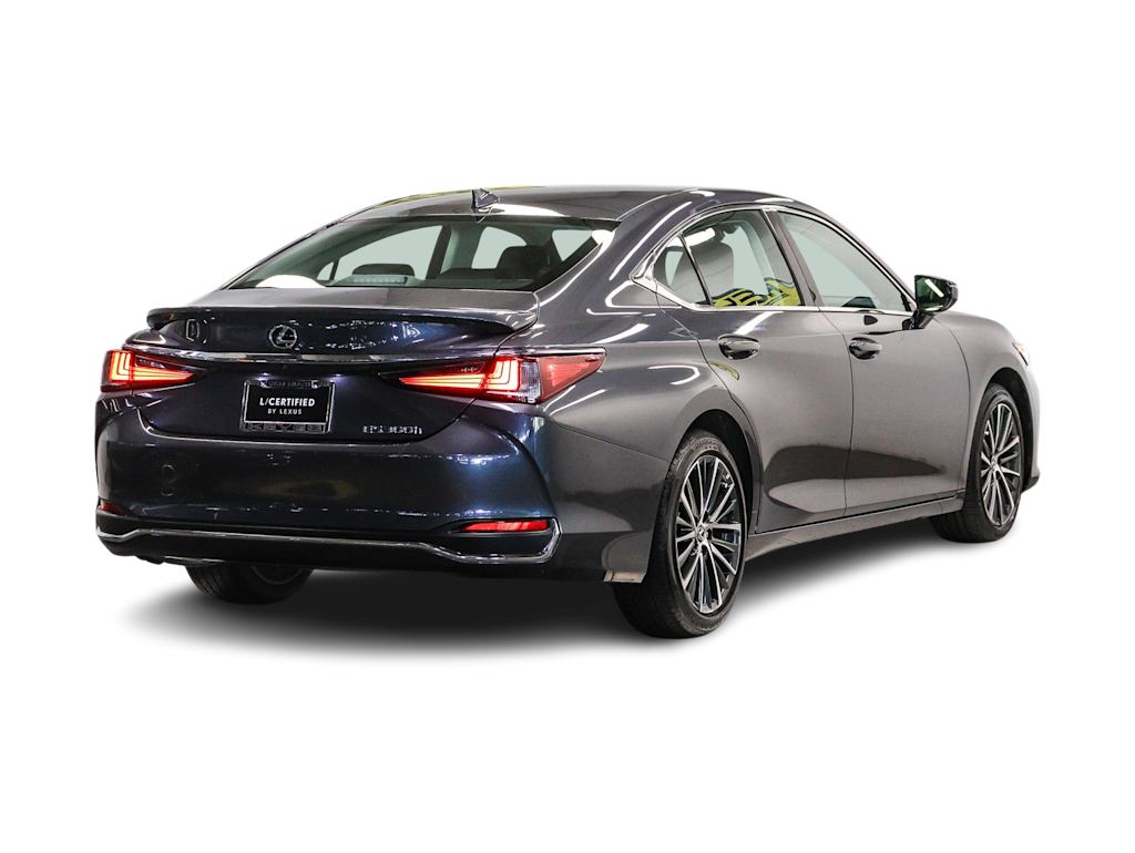 Thumbnail: 2025 Lexus ES - 17