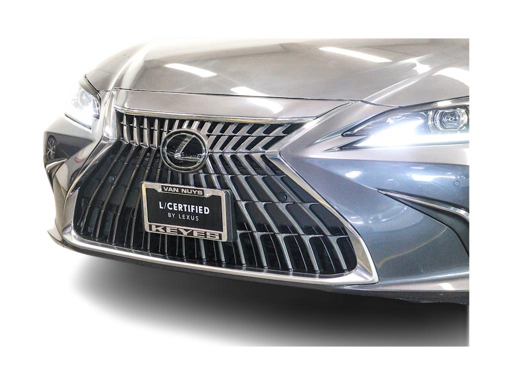 Thumbnail: 2025 Lexus ES - 21