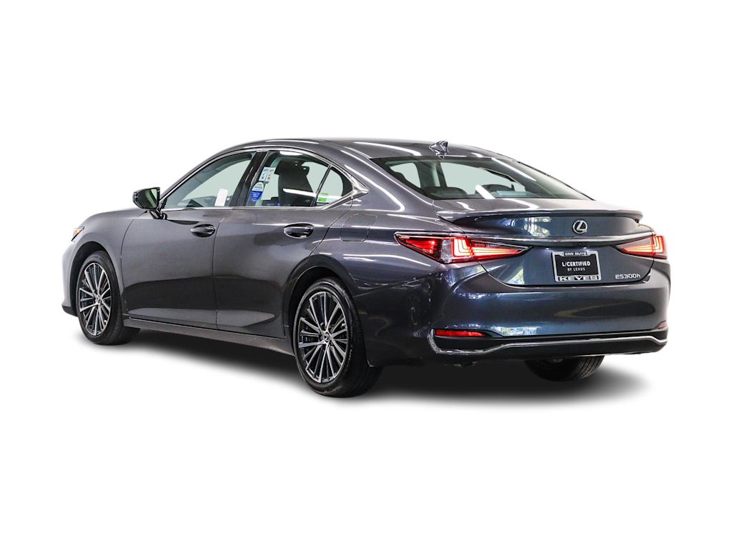 Thumbnail: 2025 Lexus ES - 3