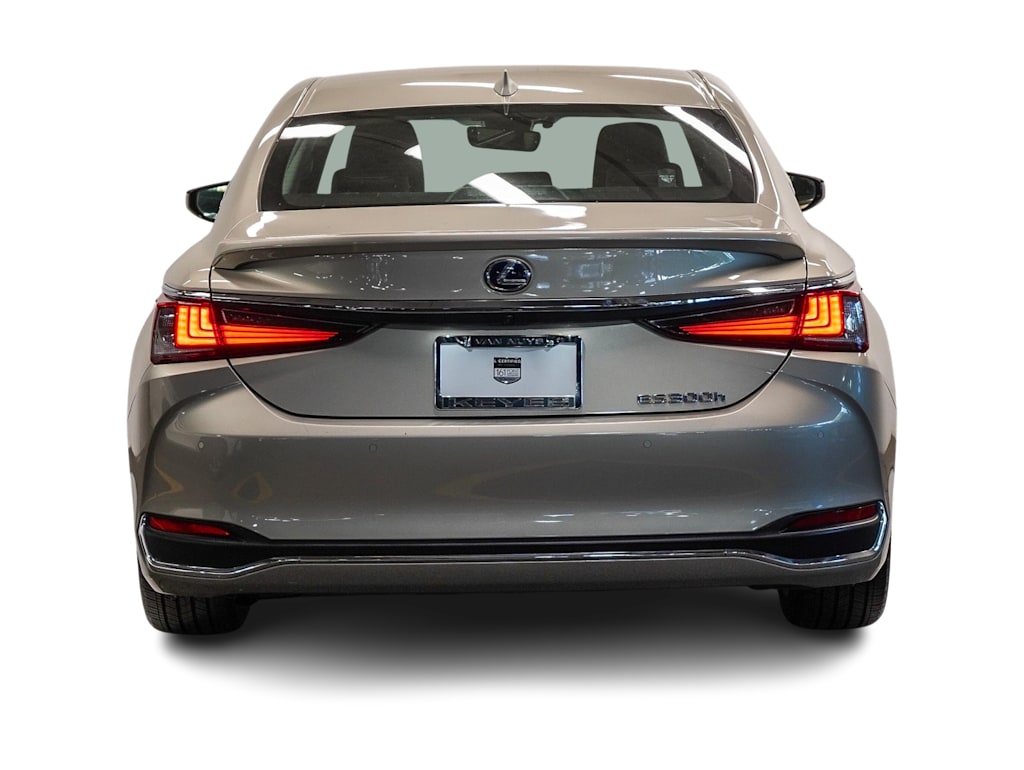 Thumbnail: 2022 Lexus ES - 4