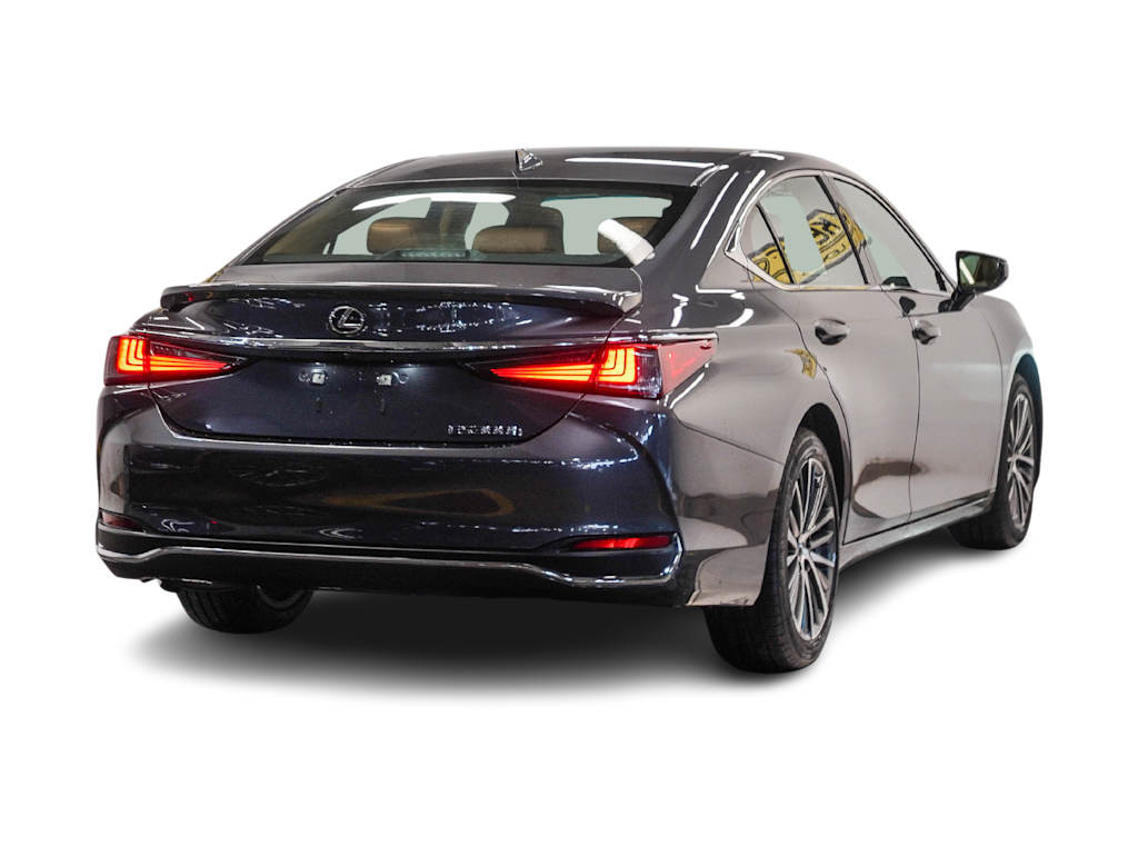 Thumbnail: 2025 Lexus ES - 16