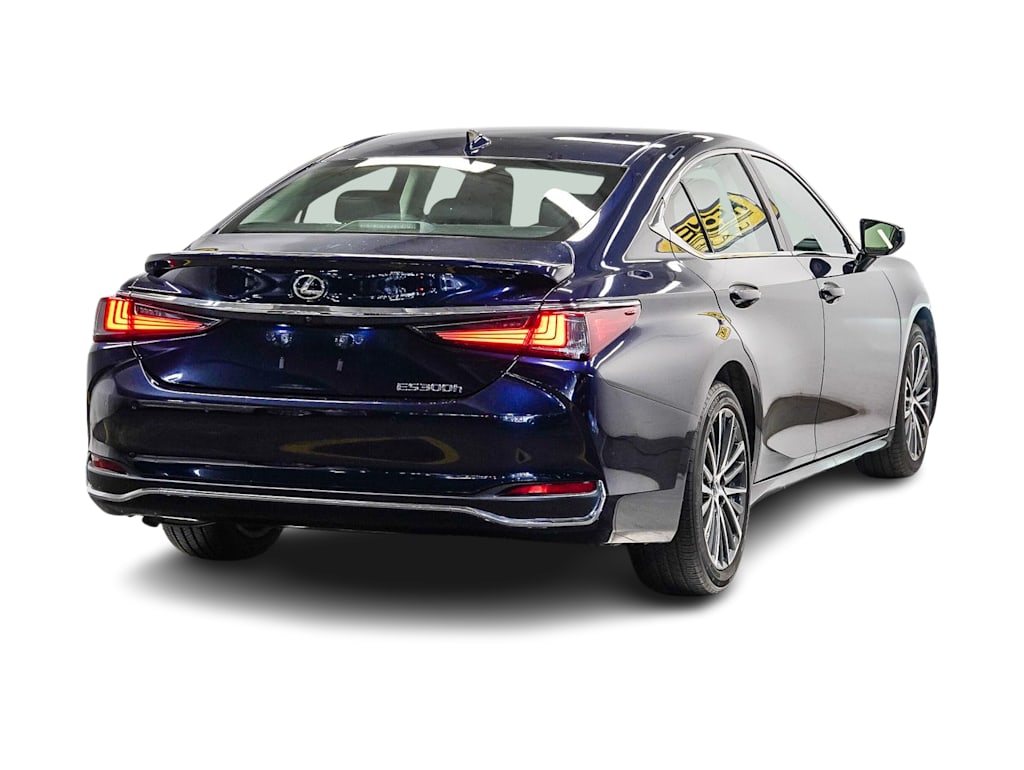 Thumbnail: 2024 Lexus ES - 19