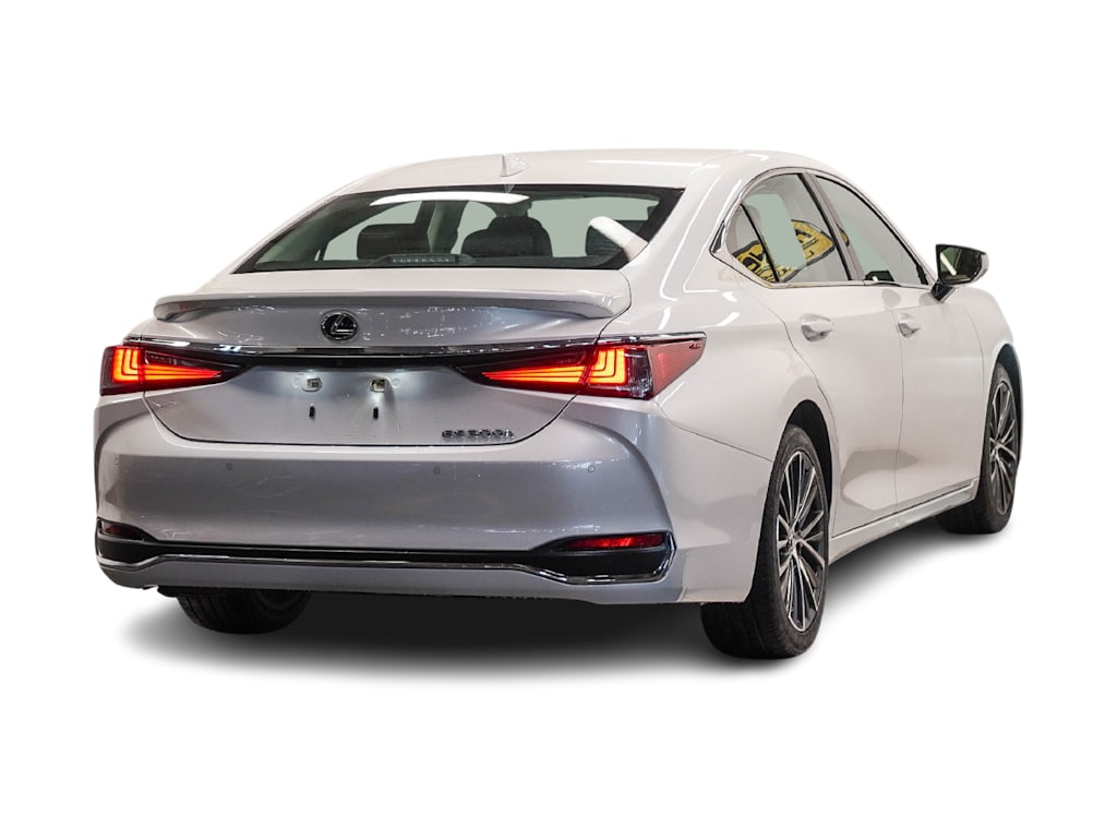 Thumbnail: 2024 Lexus ES - 16