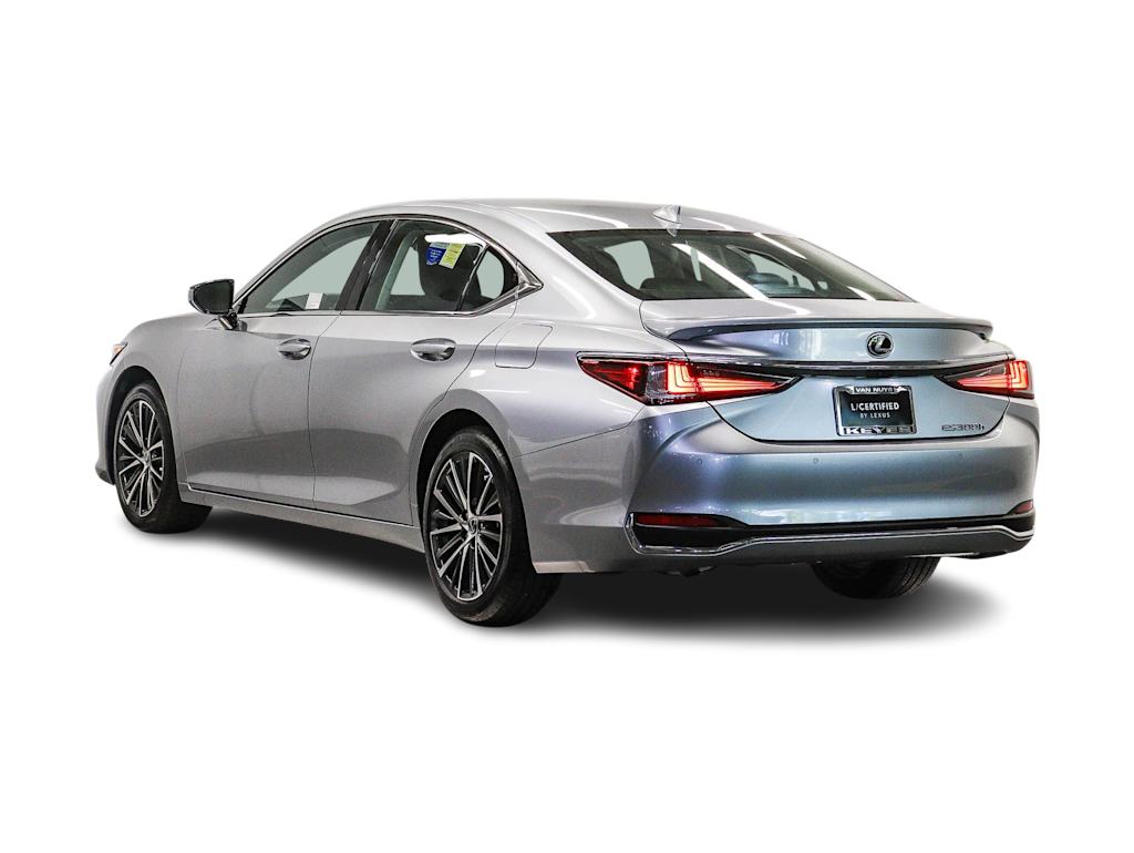 Thumbnail: 2025 Lexus ES - 3